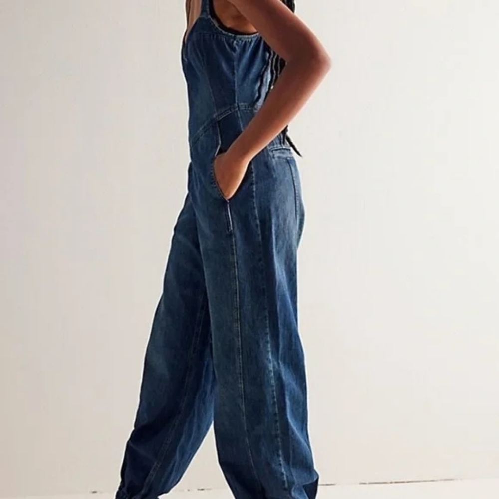 Free People We The Free Denim Wide Leg Jumpsuit Size M Boho Sleeveless Zip Back - Picture 13 of 15